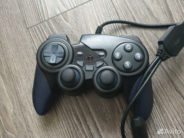 Геймпад, Exeq