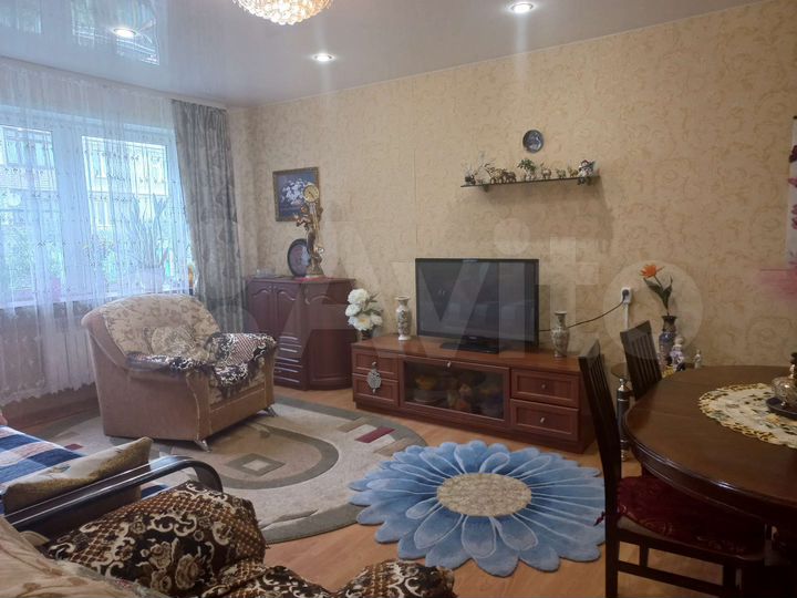 3-к. квартира, 76 м², 1/1 эт.