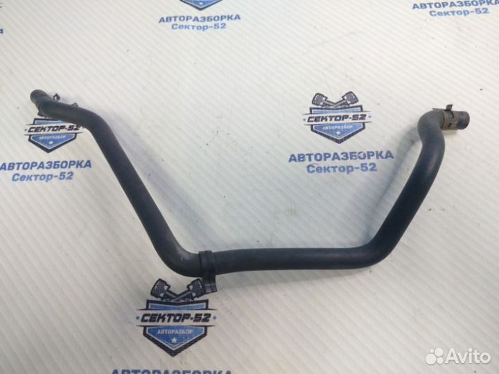 Патрубок системы охлаждения Volkswagen Tiguan 1