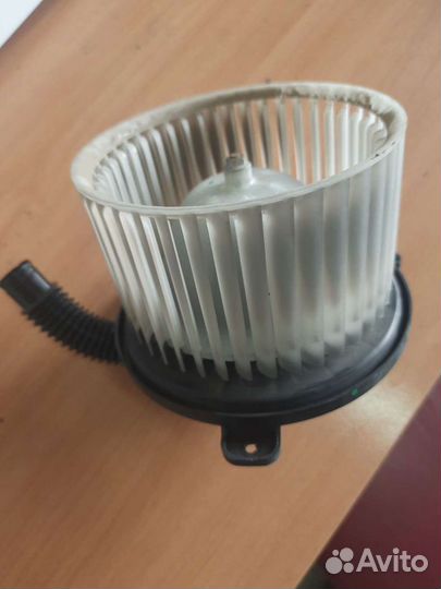 Мотор отопителя Mitsubishi l200