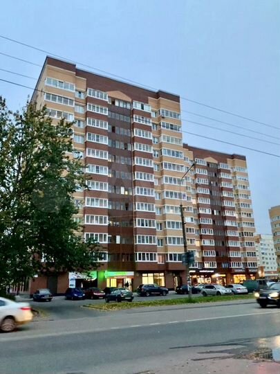 2-к. квартира, 60 м², 4/12 эт.