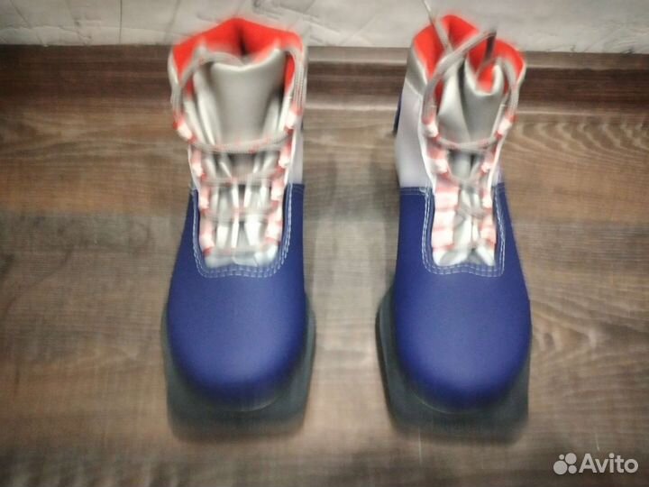 Лыжные ботинки детские