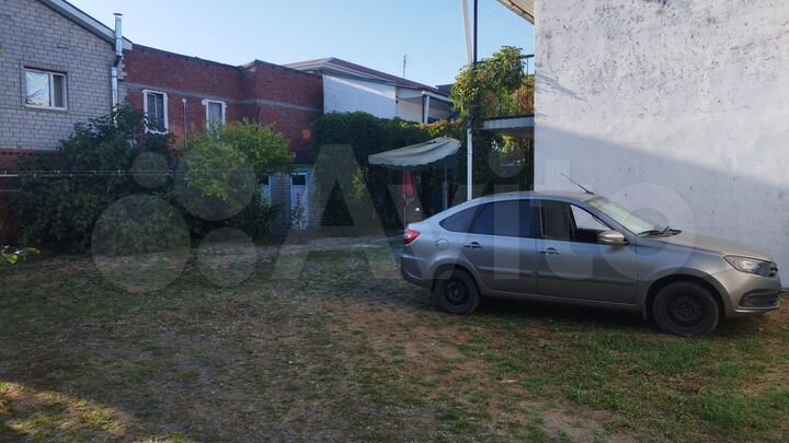 Комната 12 м² в 6-к., 2/2 эт.