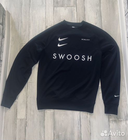 Свитшот Nike swoosh