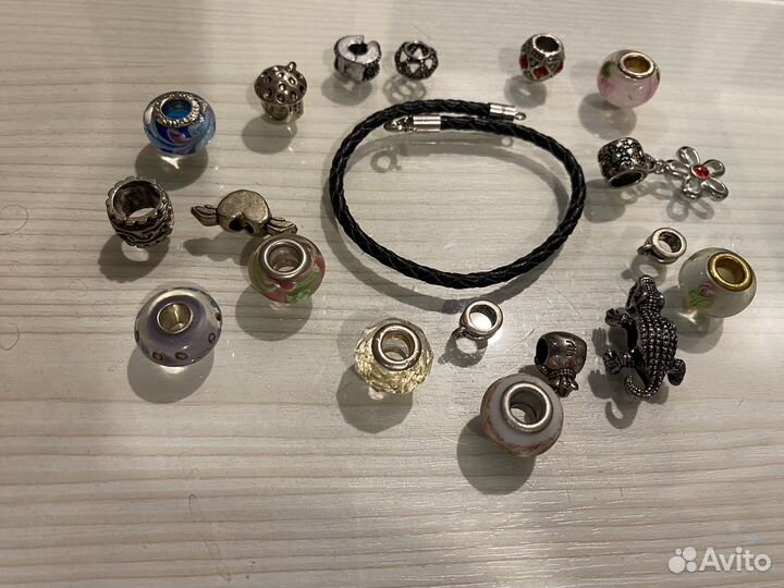 Комплект браслет с шармами