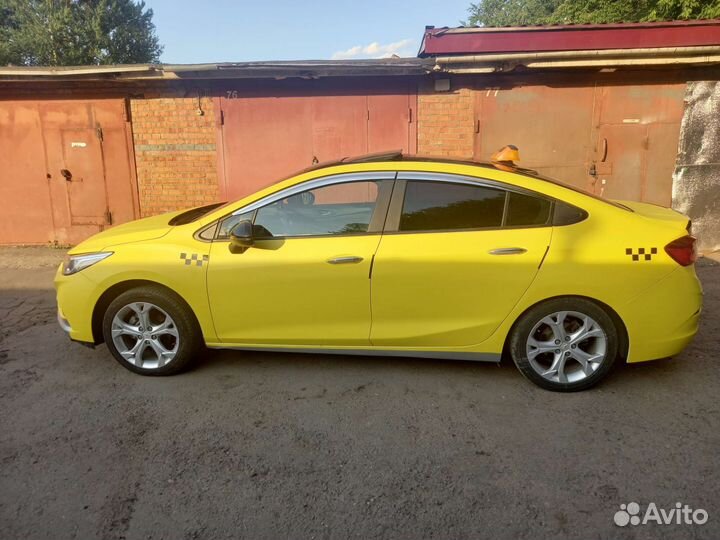 Оклейка авто такси пленкой