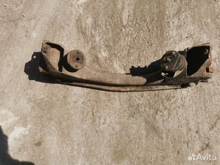 Балка подвески передняя Лада 2107 21067 2008