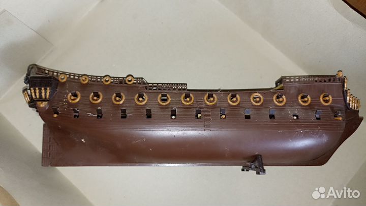 Сборная модель корабля 