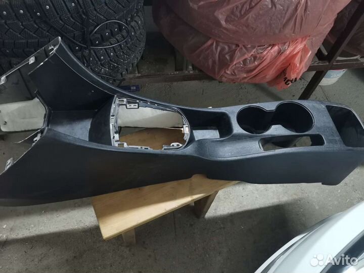 Центральная консоль для hyundai solaris