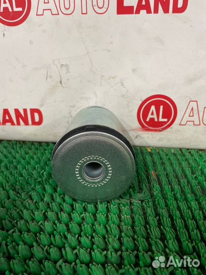 Сайлентблок переднего рычага Toyota Land Cruiser