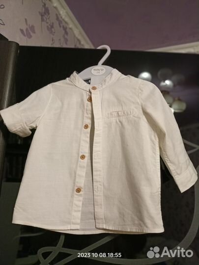 Рубашка и джинсы