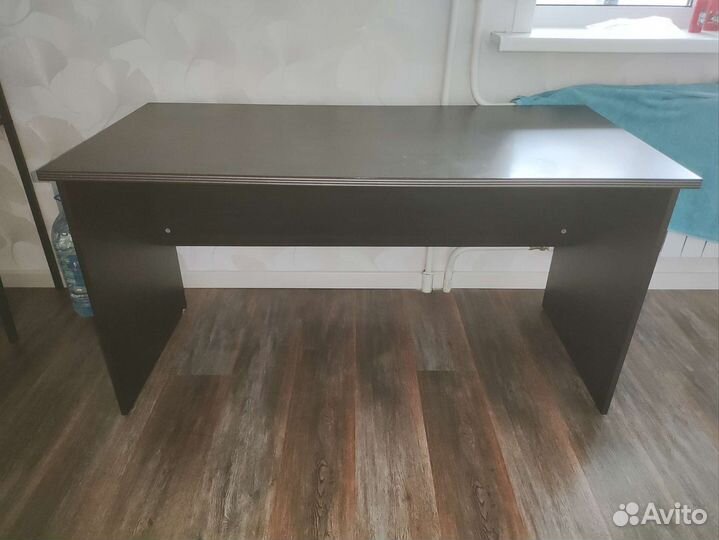 Компьютерный стол 140 см