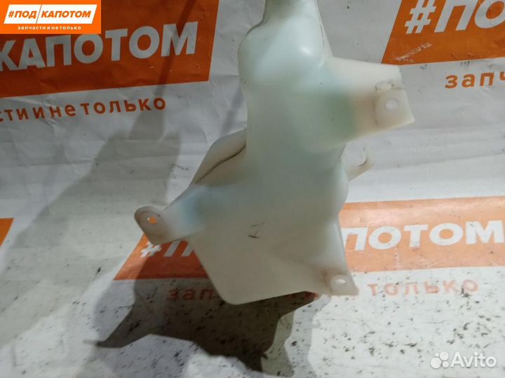 Бачок омывателя передний Honda Civic 8