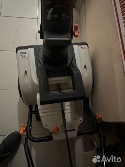 Снегоуборочная машина аккумуляторная