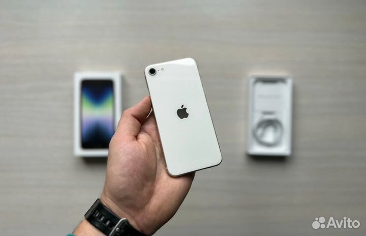 iPhone SE (2022), 64 ГБ