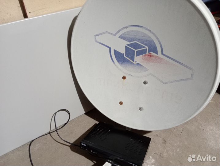 Антенна спутниковая