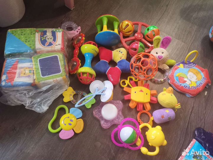 Погремушки пакетами и развивашки