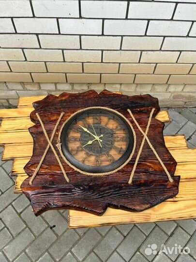 Часы настенные деревянные для интерьера