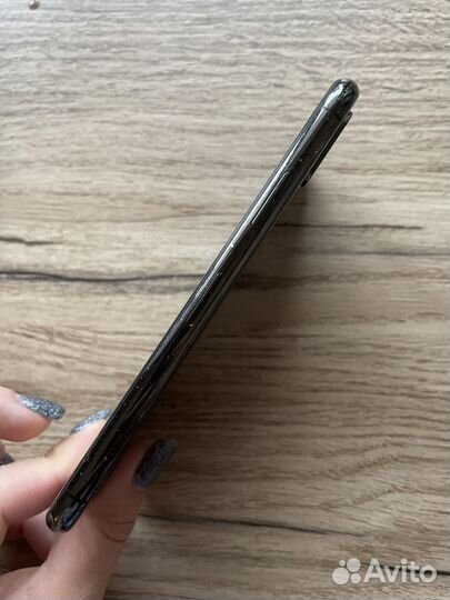 iPhone X, 256 ГБ