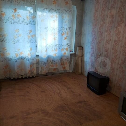 Комната 11 м² в 2-к., 2/5 эт.