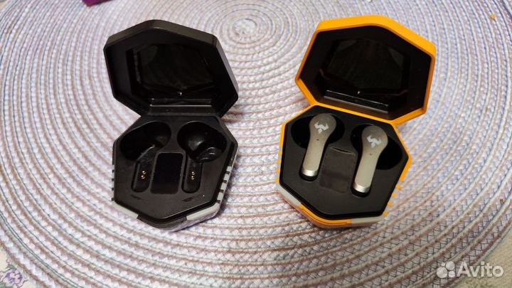 Кейсы от наушников