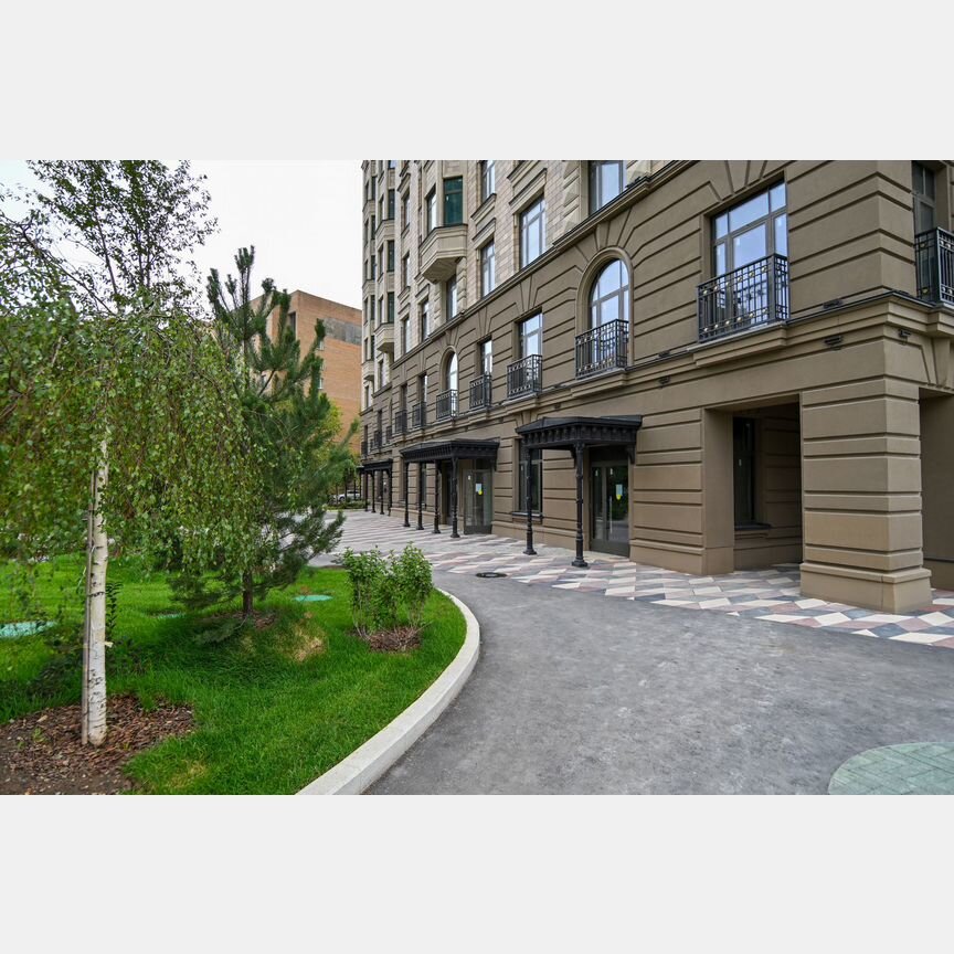 3-к. квартира, 81,1 м², 10/19 эт.