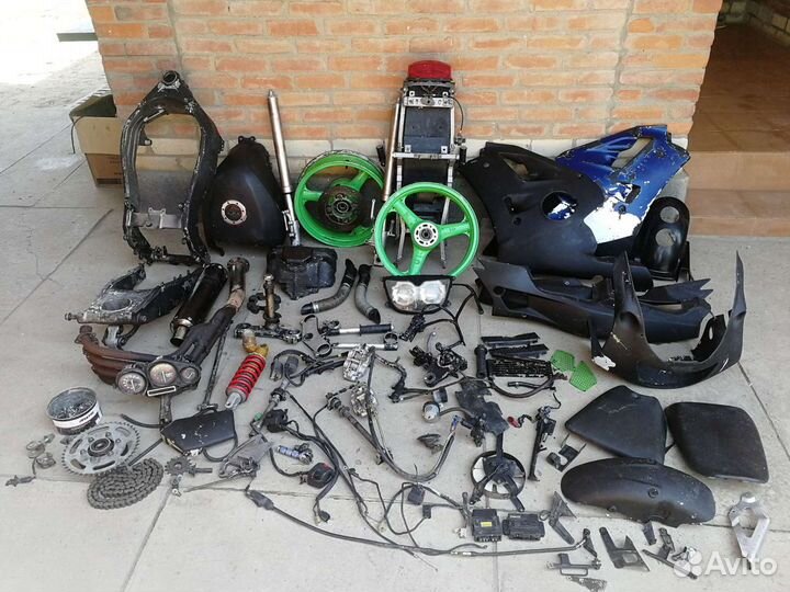 Kawasaki zxr 400 Разбор Запчасти