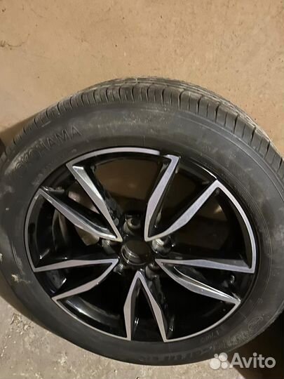 Yokohama BluEarth E70 215/55 R17 26K