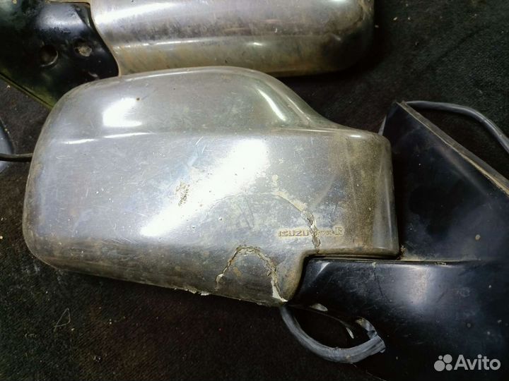 Зеркала Isuzu Amigo