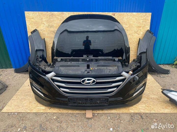 Передняя часть автомобиля Хендай Туксон 3 TL