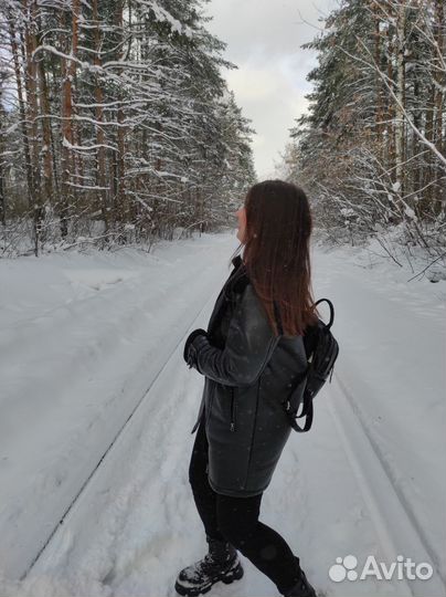 Дубленка женская экокожа L размер Stradivarius
