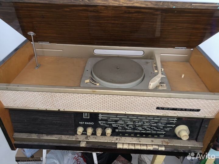 Радиола Vef