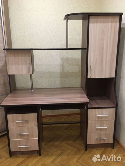 Компьютерный стол