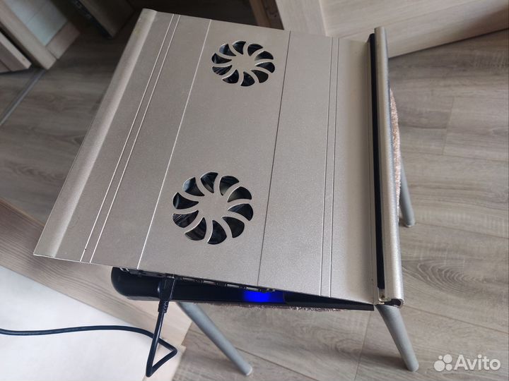 Подставка для ноутбука алюминиевая