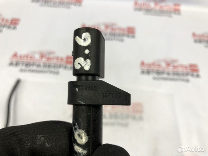 Клапан Mercedes E W210 2.6