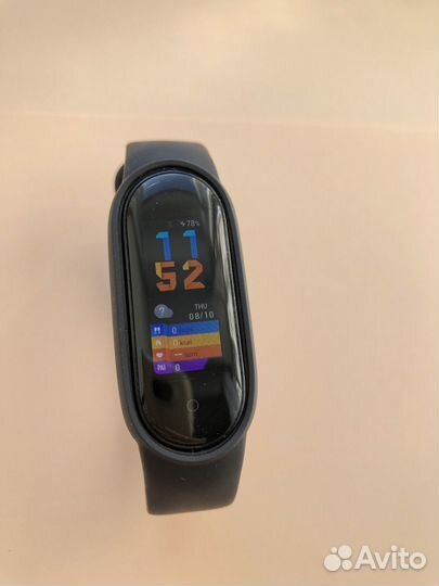 Фитнес браслет Xiaomi Mi Smart Band 5 в упаковке