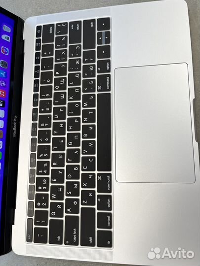 MacBook pro 13 2016 two thunderbolt (a1708)