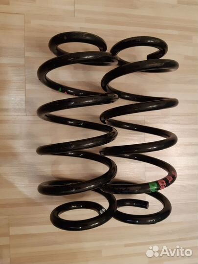Пружины передние Ауди А4 В5 и Фольксваген Пассат В
