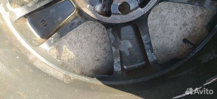 Литой диск R18 5x100