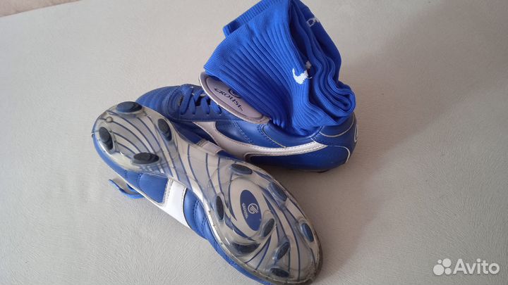 Футбольные бутсы