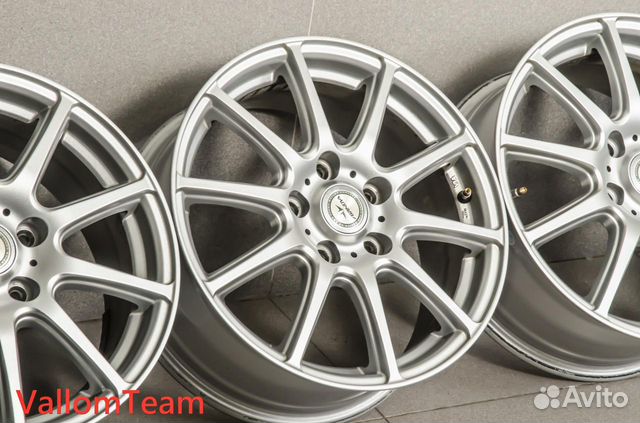 Лот UP27854080 Фирменные 16-е диски airnova