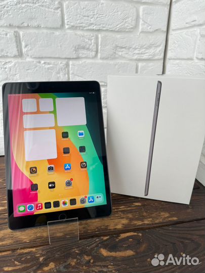 Планшет Apple iPad 2021 64 gb wi-fi