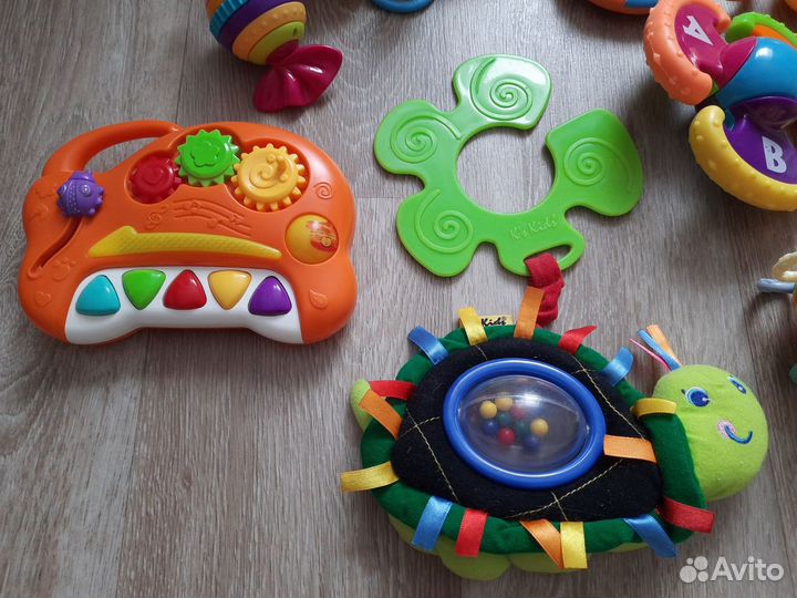 Развивающие игрушки