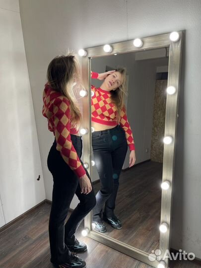 Гримерное зеркало в полный рост
