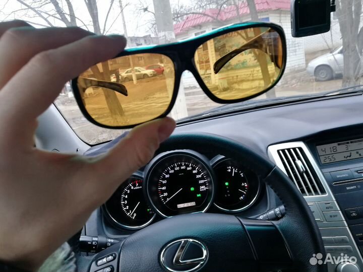 Очки автомобилиста для ночного и дневного освещени