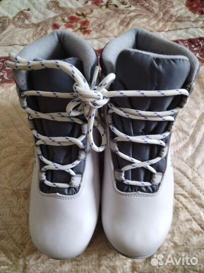 Ботинки на лыжи 36 размер