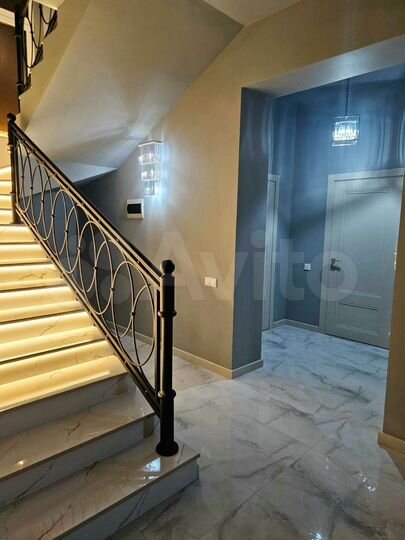 Дом 300 м² на участке 6 сот.