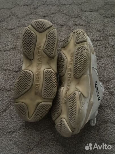 Женские кроссовки balenciaga