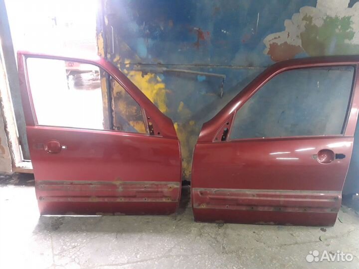 Двери Шеви Нива, левая правая передние