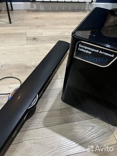 Саундбар samsung HT-E8200